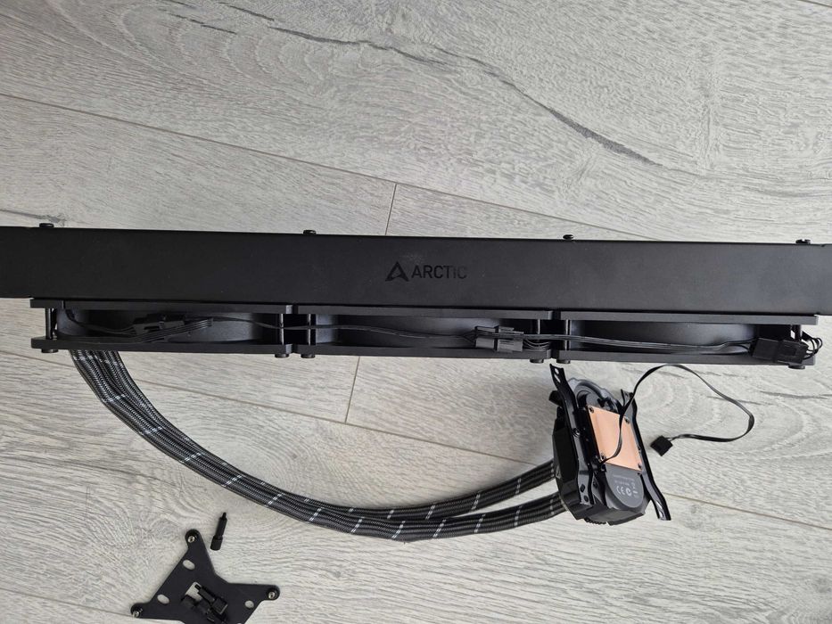 Водяне охолодження 420mm Arctic Liquid Freezer II. Trade-in