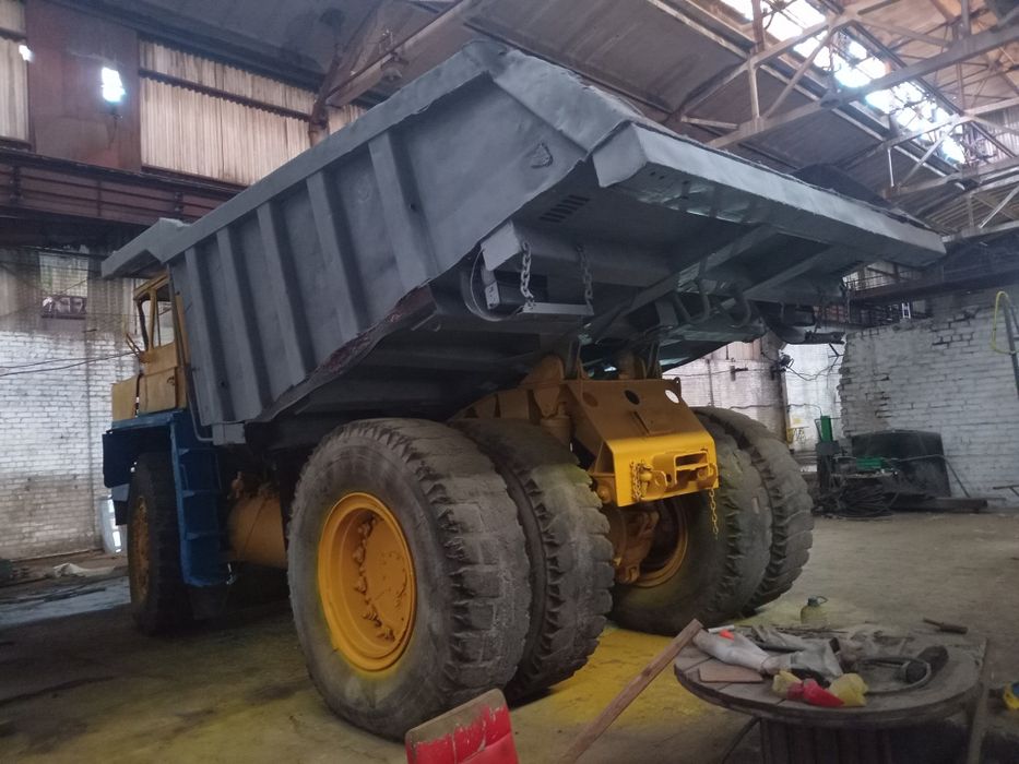 Продам рабочий белаз 7523