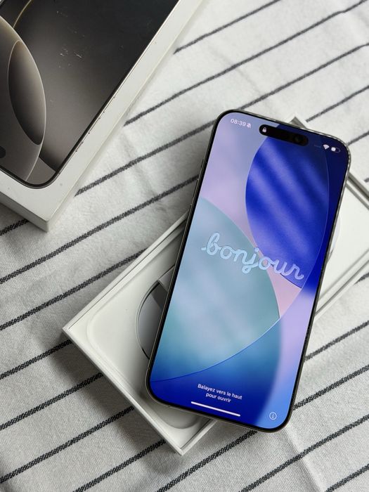 Iphone 16 pro mac 512hb - wspanialy stan!