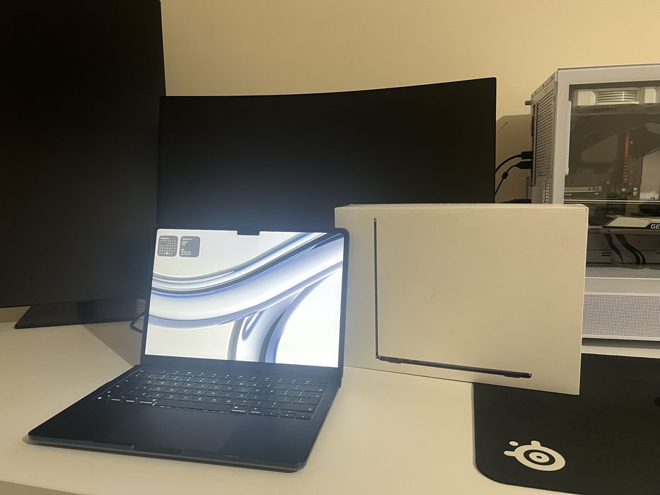 Macbook Air 2022 M2 13”