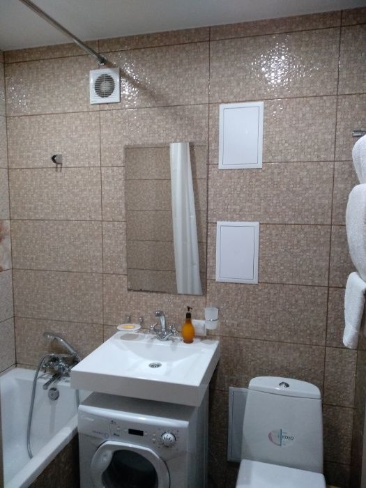 Квартира в Центрі Люкс 2х кімн. Перемоги 103