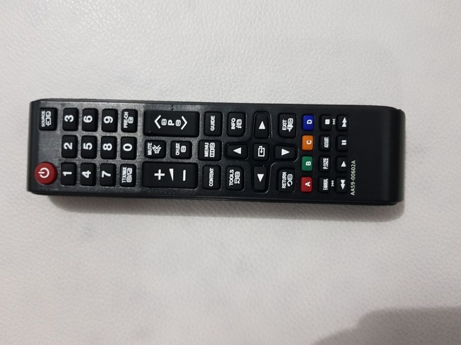 Comandos SAMSUNG . Não necessita configuração. Só colocar pilhas