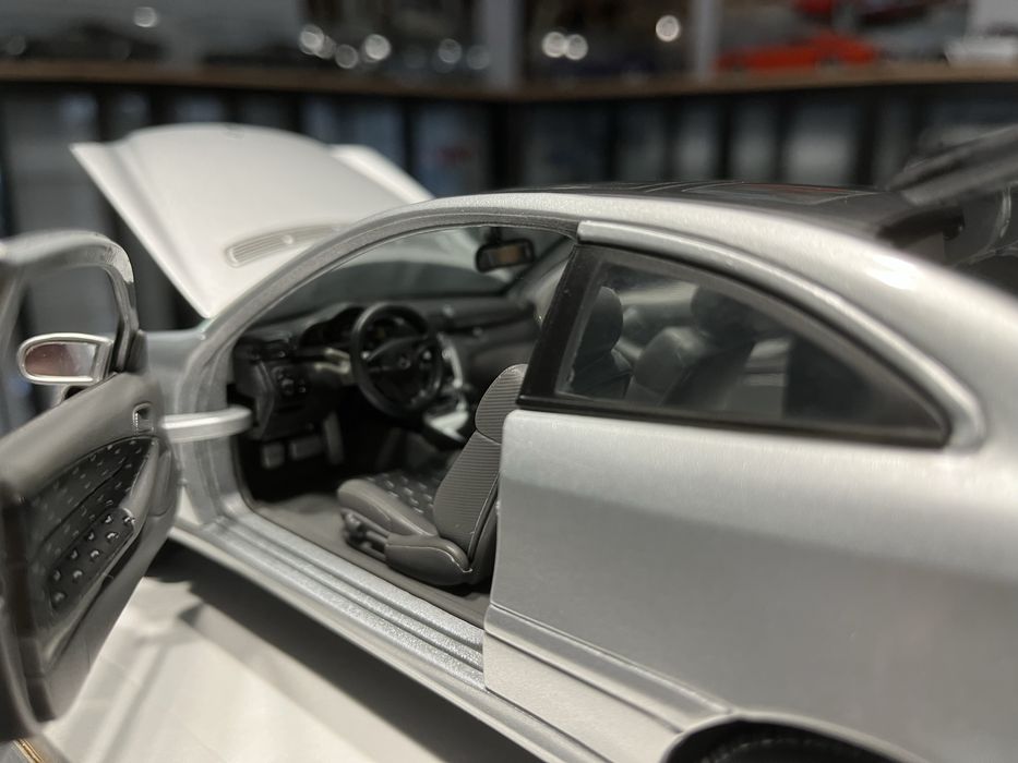 Mercedes cl 203 coupe 1:18