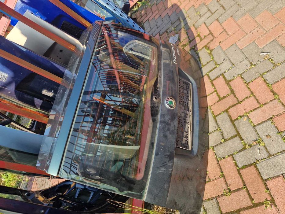 задня кришка багажника Skoda Roomster 2006-2015 дверь задня Румстер