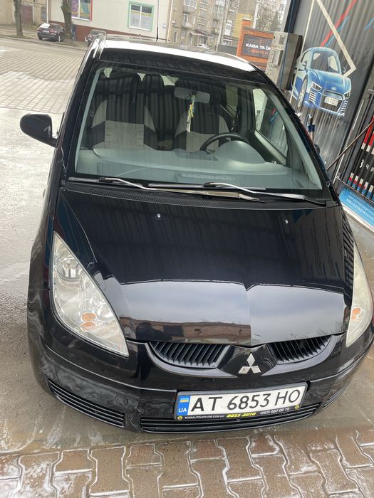 Поодам машину Mitsubishi colt
