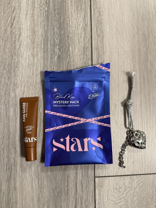 Stars from the stars Wedel Mystery Pack błyszczyk brelok
