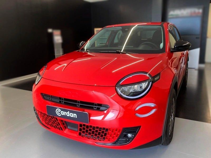 Fiat 600e 54 kWh (RED)