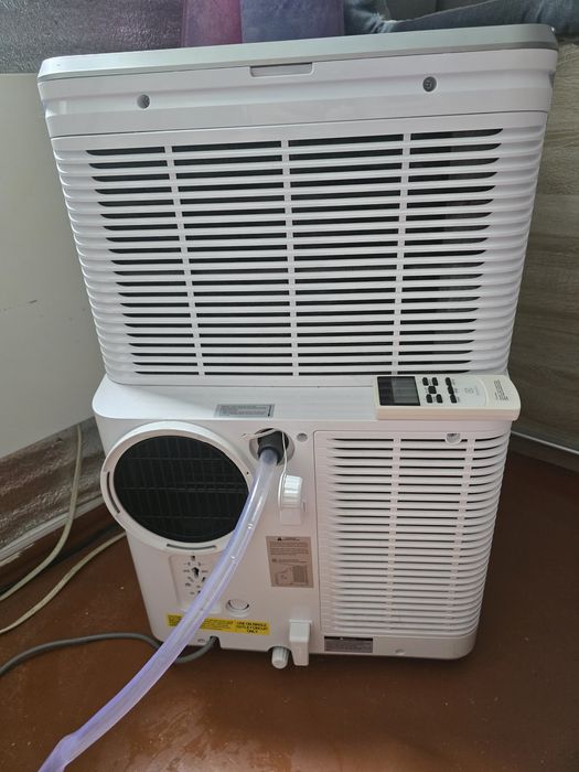 Electrolux ChillFlex Pro EXP26U338CW + оригінальний комплект на вікно