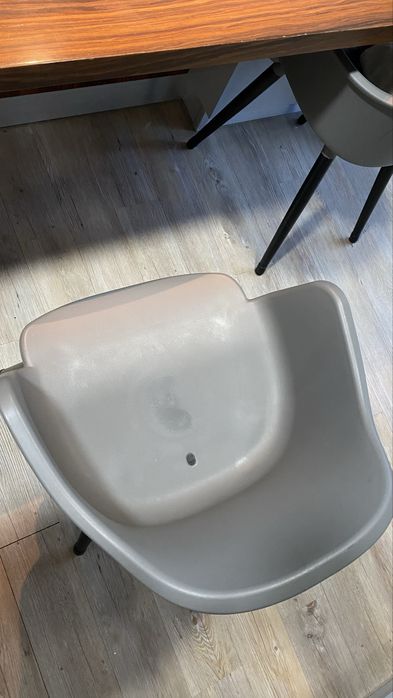 Conjunto de 4 cadeiras modernas