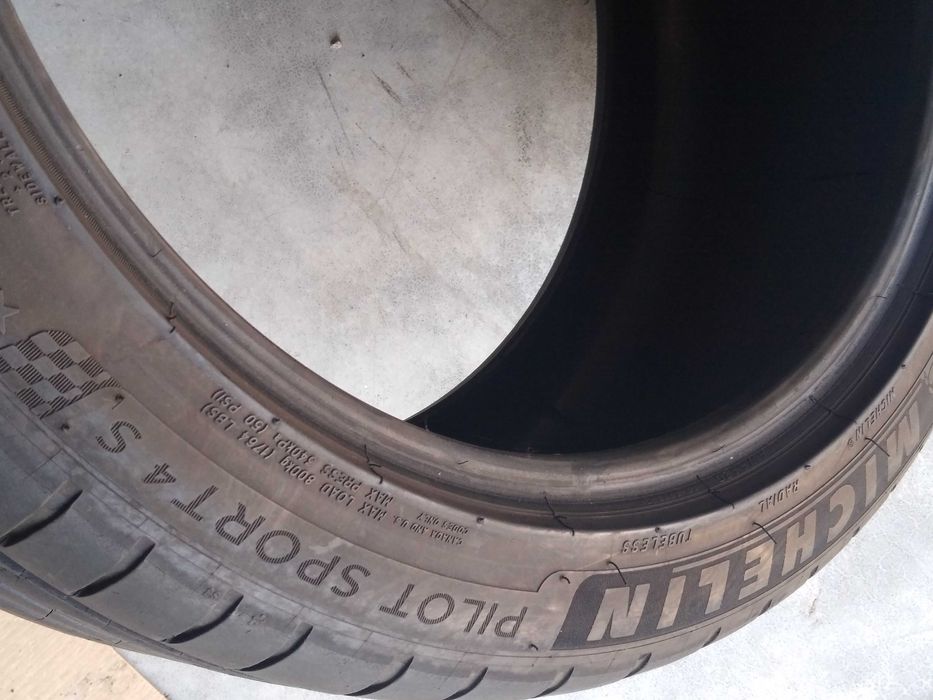 255/40/19 Michelin Pilot Sport 235/50/19 Hankook 245/40/19 Bridgestone
