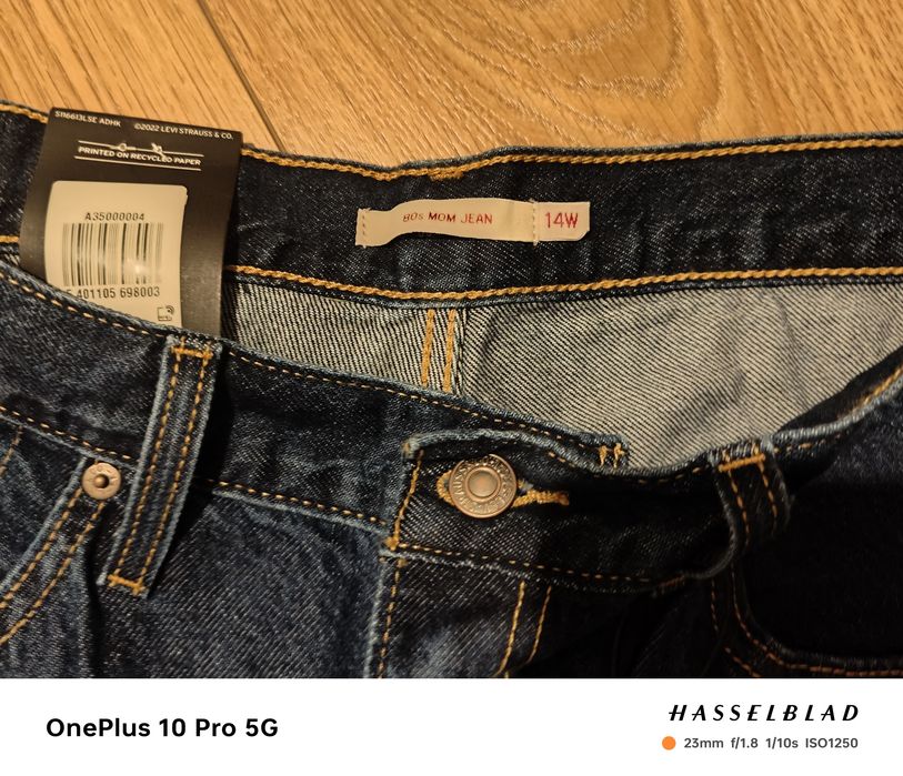 Calças Levis 80s mom jeans