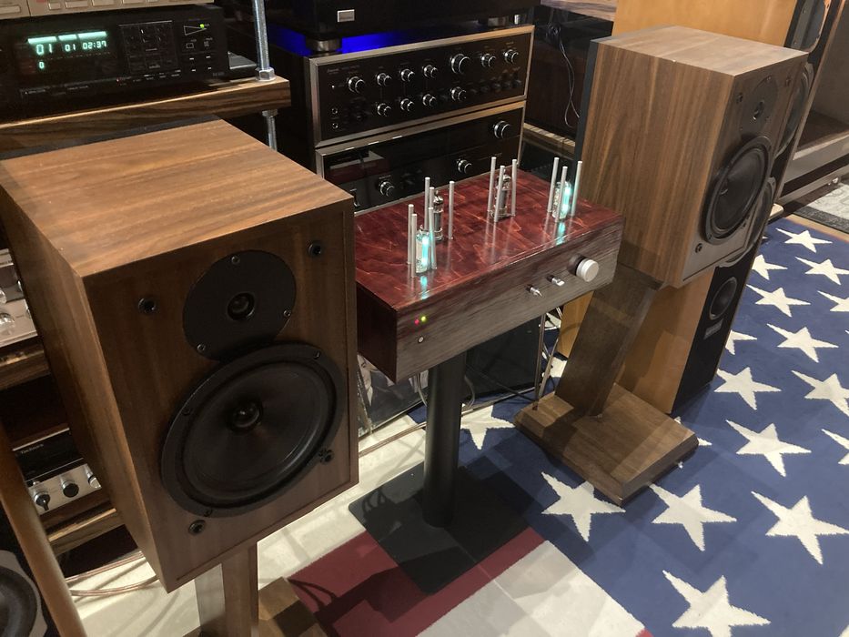 Retrospekcja Zestaw lampowy manufaktura . Ladne Stereo.