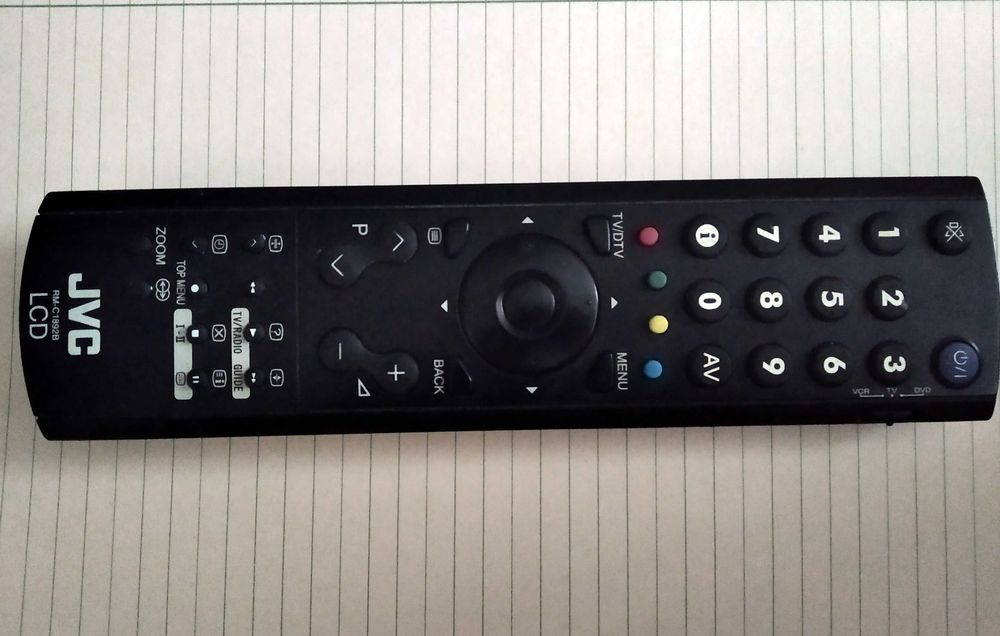 Pilot JVC RM-C1892B LCD TV / DVD / VCR