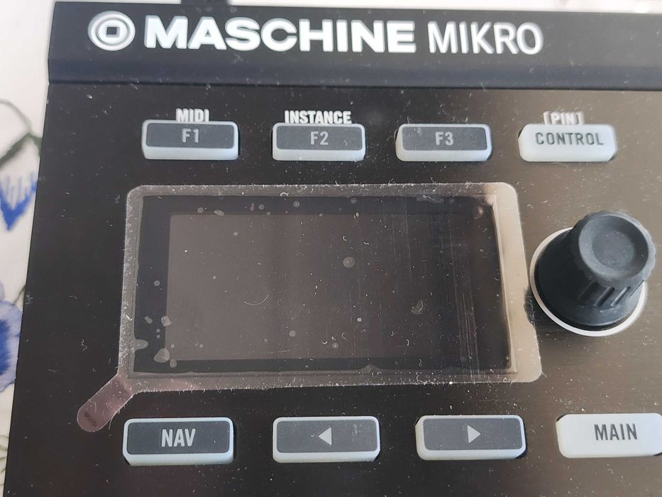 Native Instruments Maschine Mikro (Como novo)