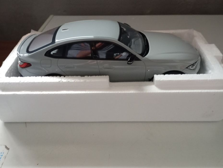 Miniaturas de carros 1.18