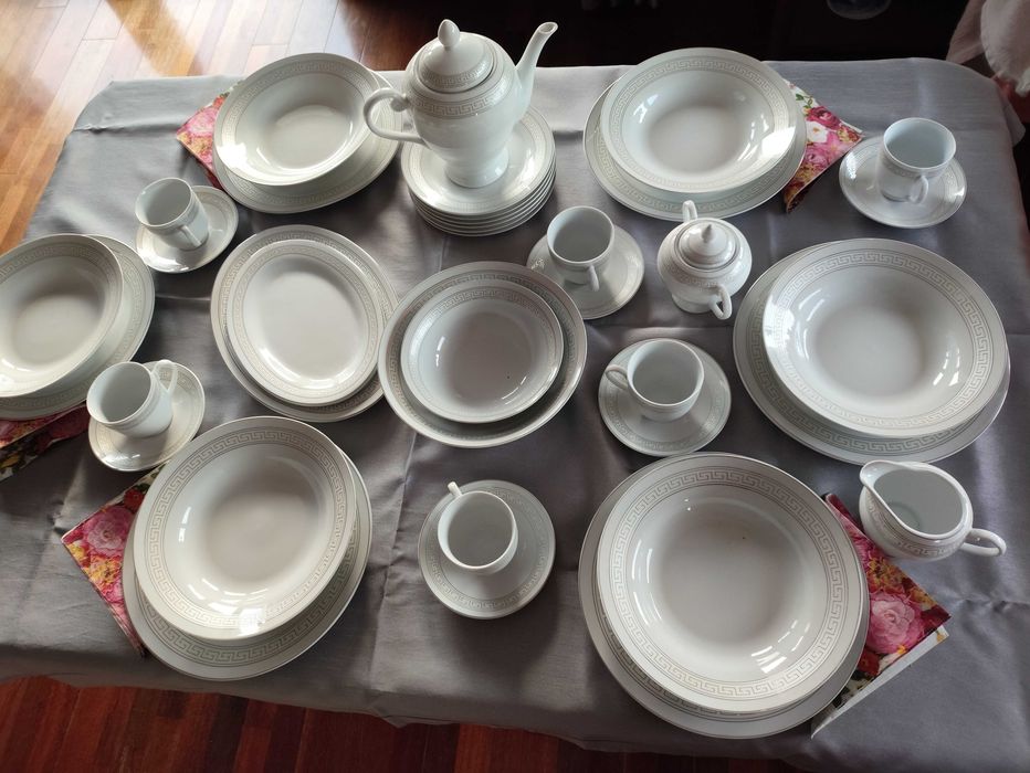 Zestaw obiadowo-kawowy dla 6 osób Altom, 37 el., biało- srebrny