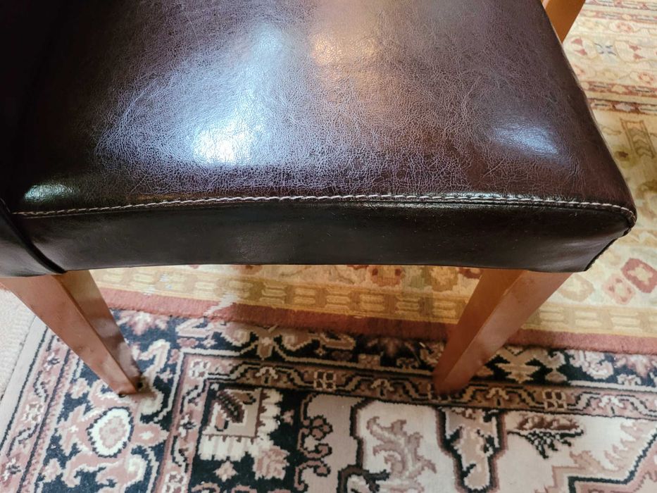 Cadeiras de sala - óptimo estado - Valor unitário