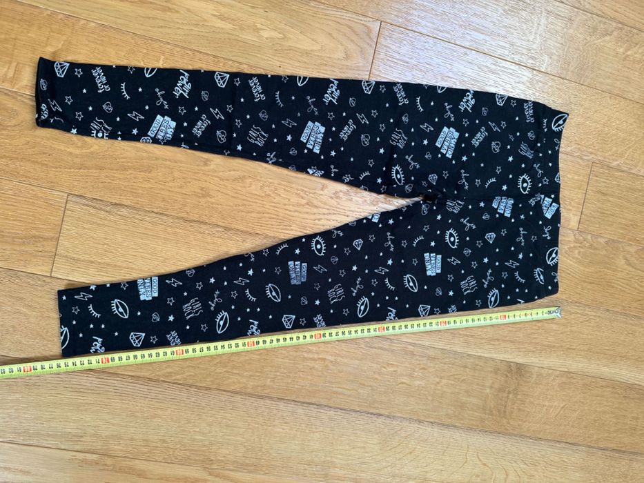 Legginsy r. 164 czarne w emotikony