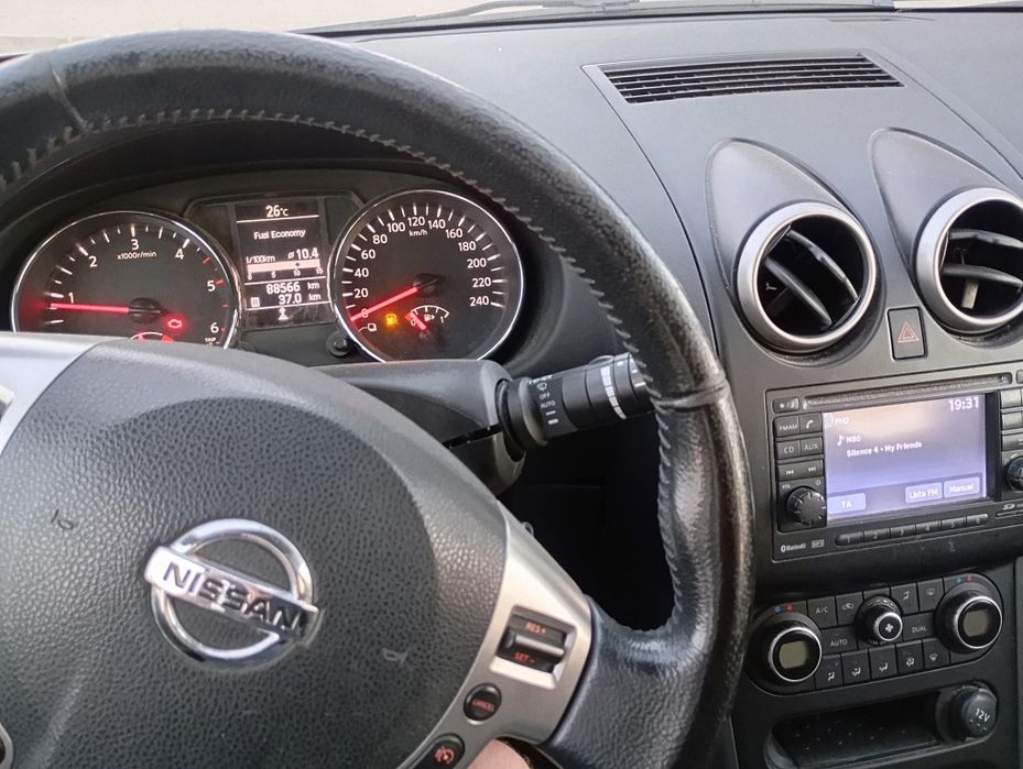 Nissan Qashqai + 2