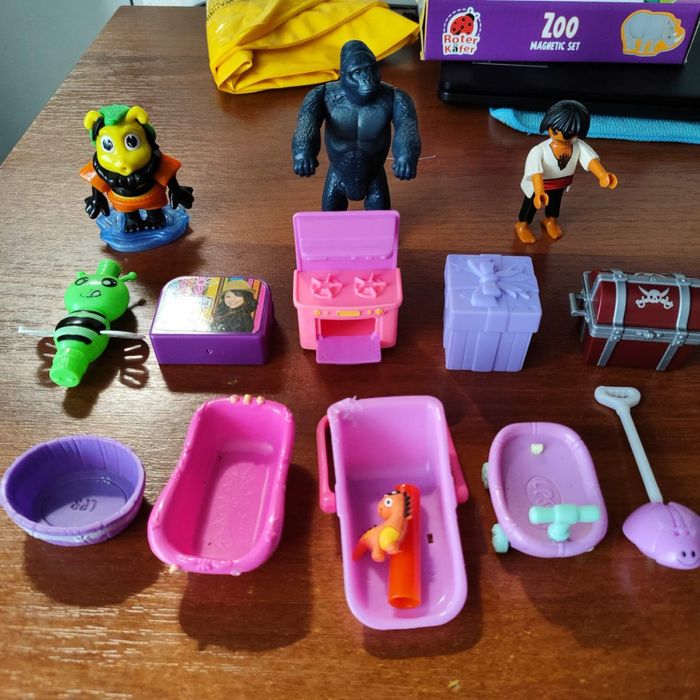 Посуд дитячий, та Кінг-конг