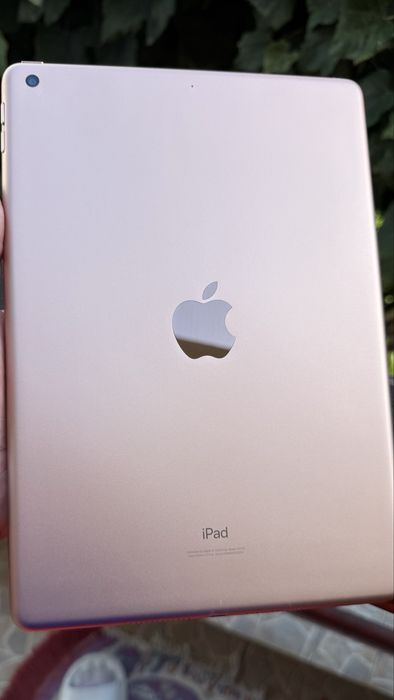Планшет iPad Gold 8 покоління 2020 p 10.2 діагональ екрану WiFi 32gb
