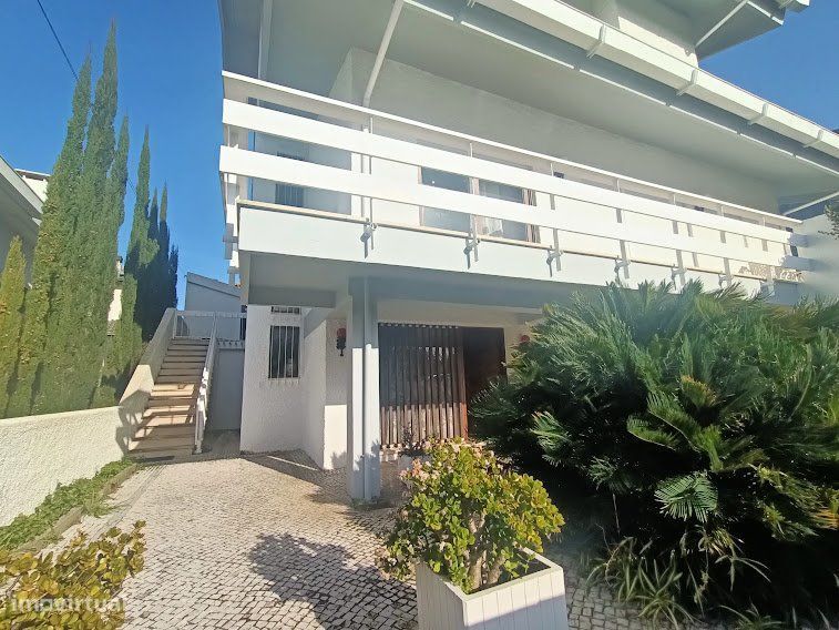 Moradia T5 na melhor zona de Celas, junto aos HUC e ao IPO