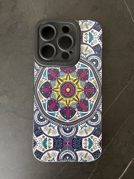 Чохли на iphone 16 pro