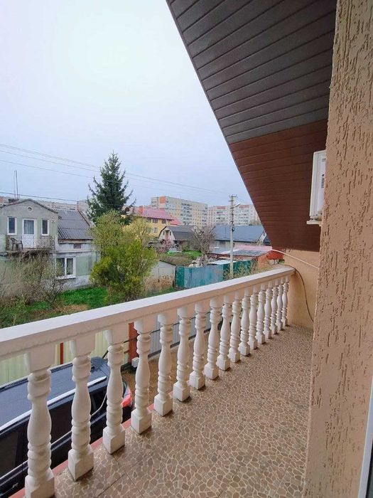 Комфортний будинок, Шевченківський район! Без комісії!