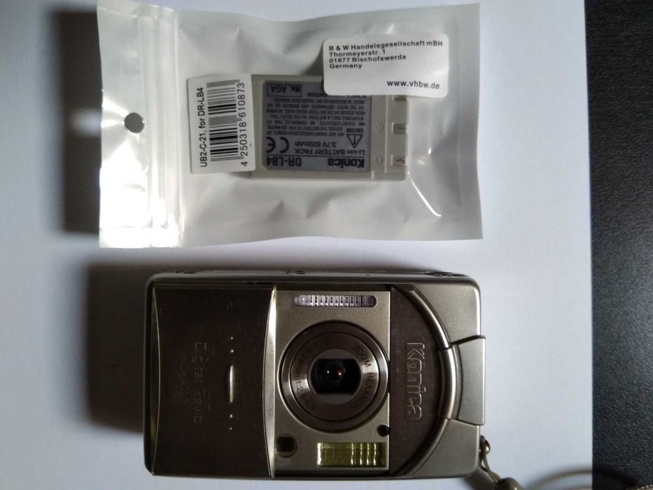 Máquina forográfica digital Konica, KD-400Z com 2 baterias.