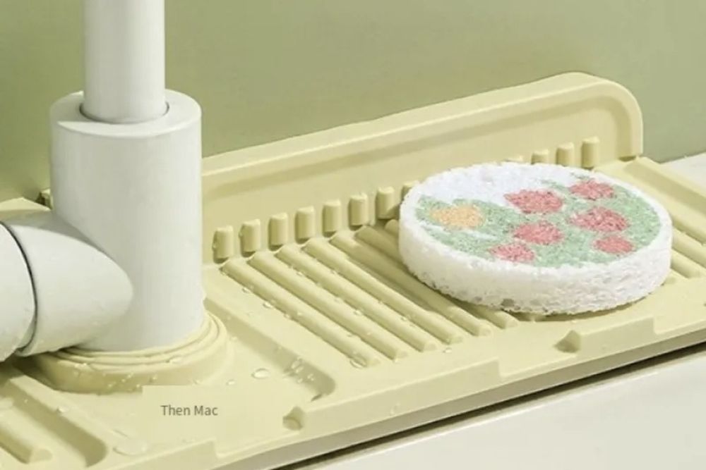 Новая накладка на мойку под смеситель 12х38 см, цвет слоновой кости