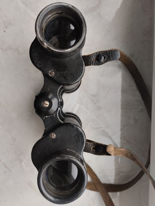 Продаю два бинокля БПЦ5 8х30