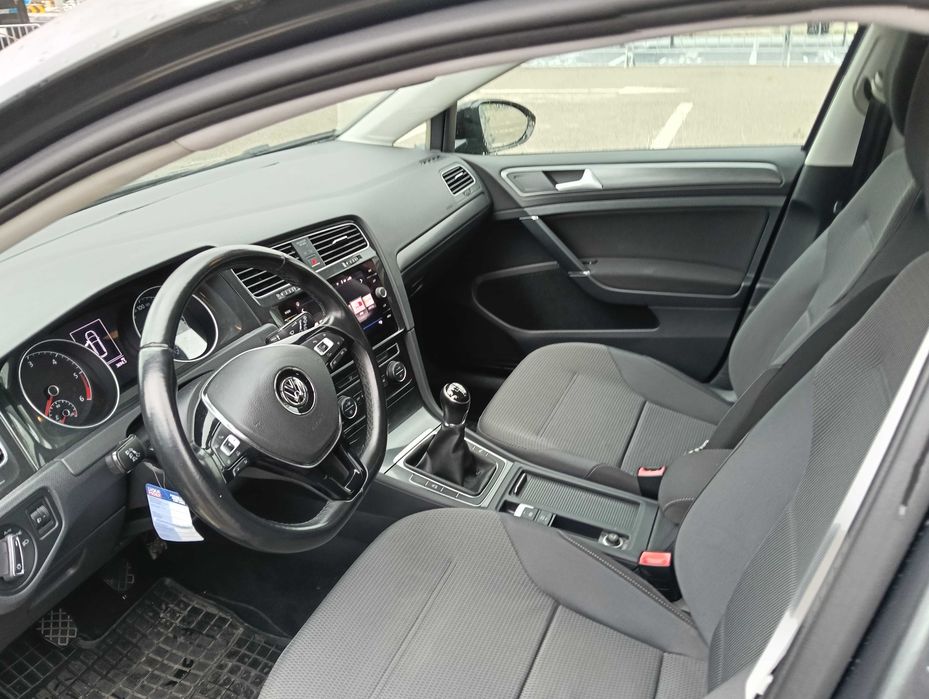 VW Golf 7 TDI Confortline  ano 2017