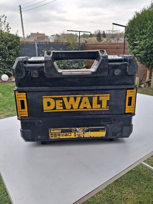 Walizka na wiertarkę Dewalt