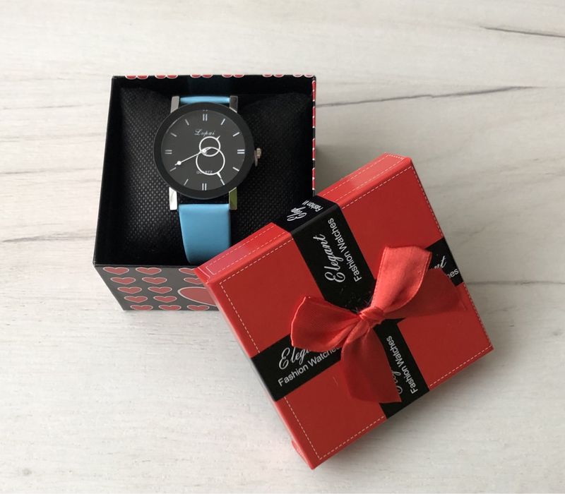Zegarek damski męski młodzieżowy unisex czarny w pudełku na prezent