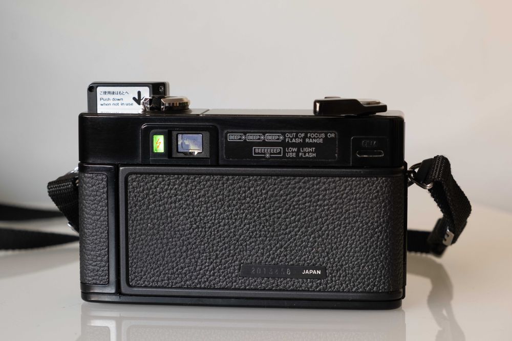 Câmara Fotográfica Analógica Compacta - Minolta Hi-Matic AF2