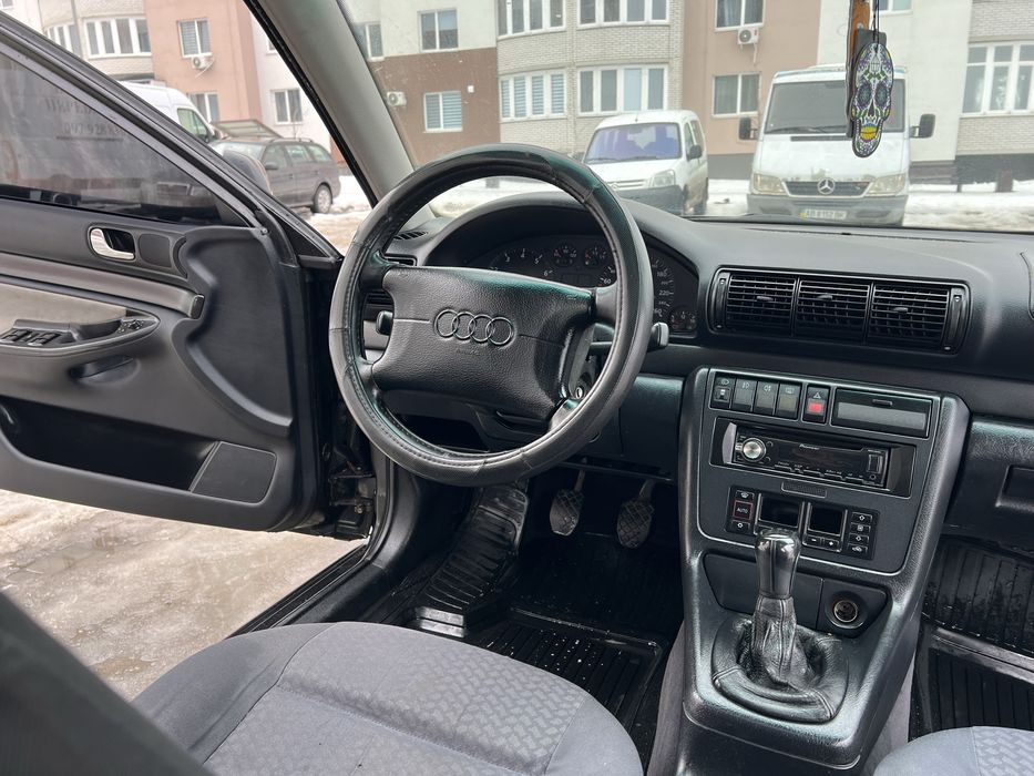 Продам аудюшку А4В5