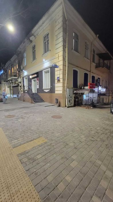 Коммерческая недвижимость по адресу Куликово поле пл. (площадь 411 м²) - Atlanta.ua - фото 2