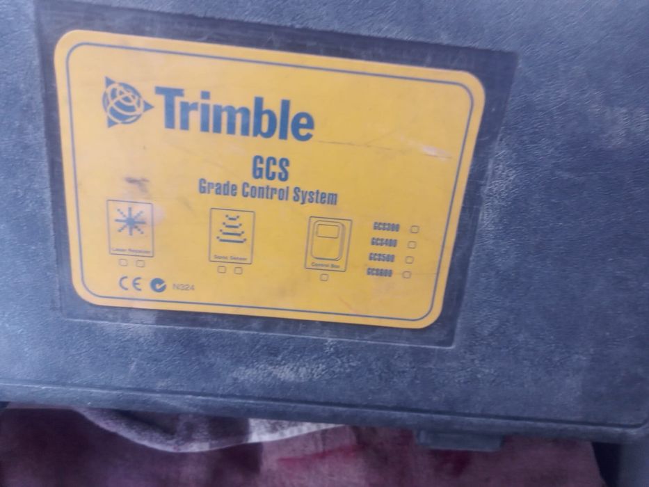 Trimble GCS600RDI-система керування грейдером, бульдозером, скрепером.