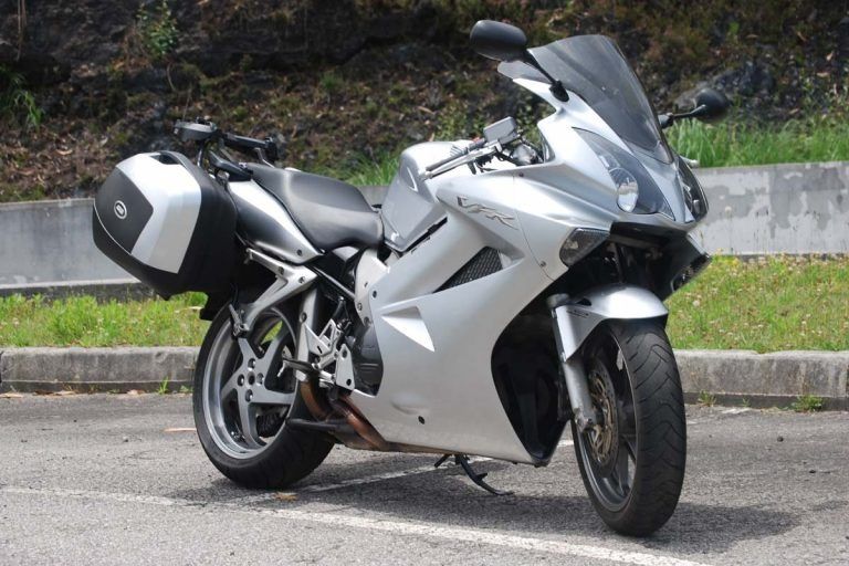 Honda vfr 800 vtec