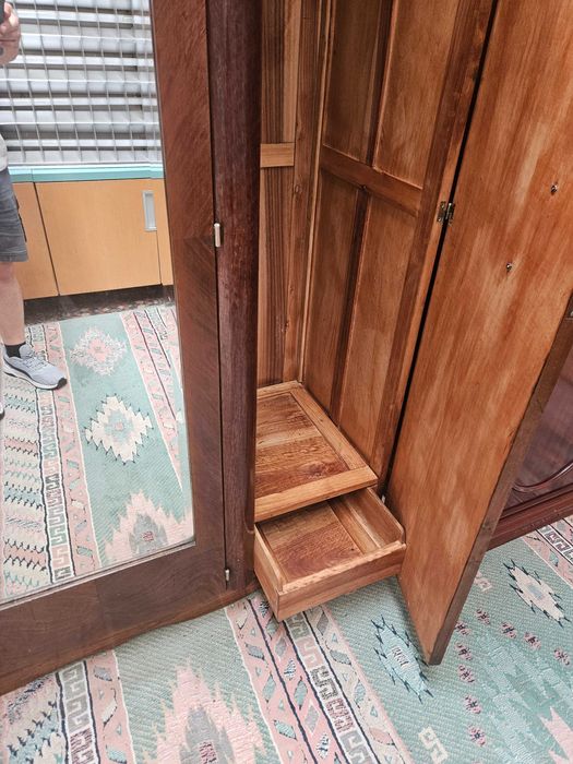 Roupeiro antigo estilo arte Deco - Bom estado geral