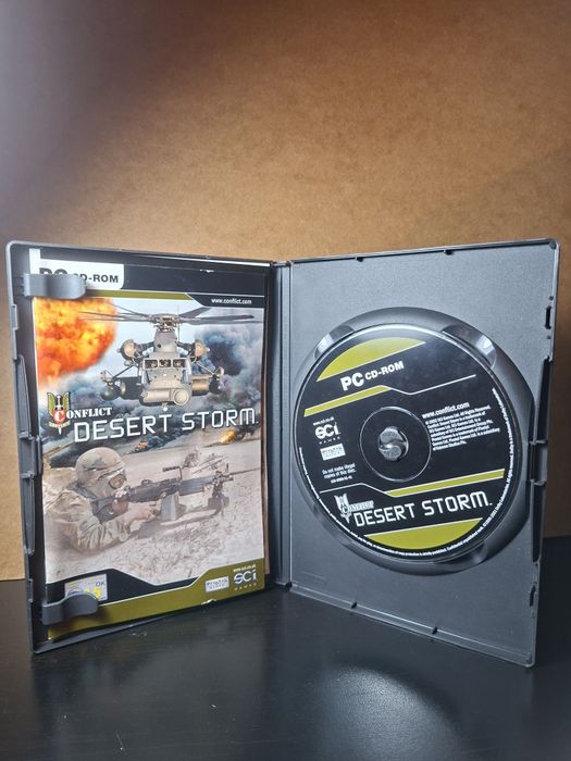 Conjunto de 12 jogos de PC [CD-Rom e DVD]