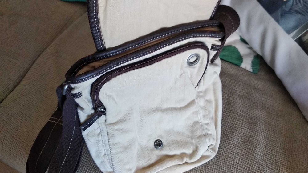 Bolsa de Ombro (Tiracolo) Em Tecido Creme