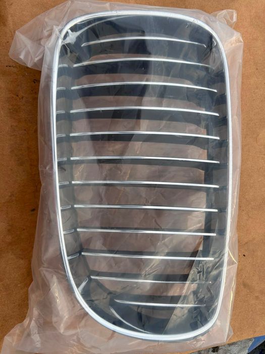 Grelhas frontais BMW Série 1 E81/E82/E87/E88 (2007+)