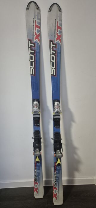 Narty SCOTT, wysokość 170  cm.