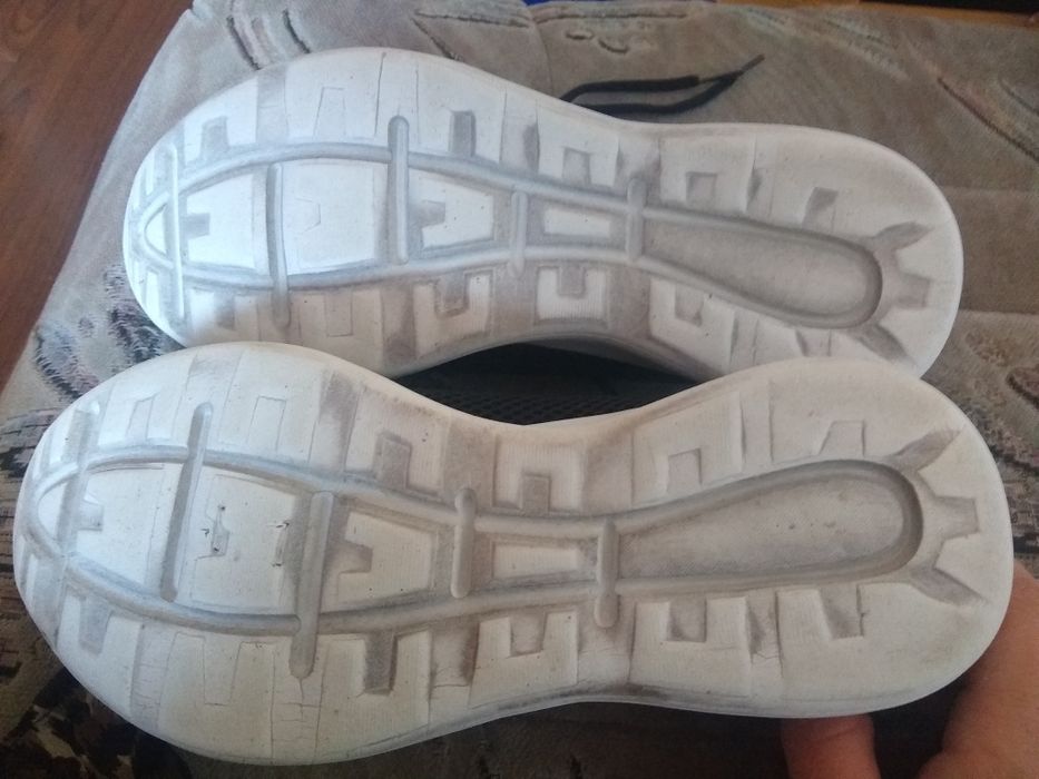 Sprzedam buty sportowe dla chłopca
