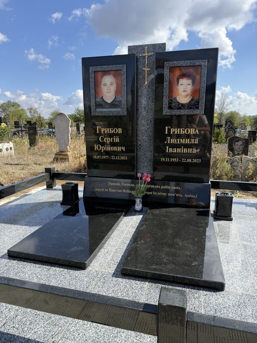 Памятники «КАМ’ЯНА КВІТКА» от производителя - лучшая цена в городе