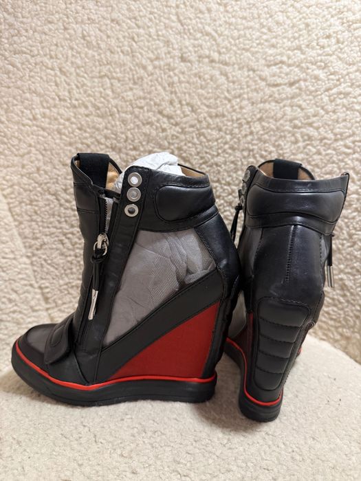 Buty na koturnie L.A.M.B. By Gwen Stefani