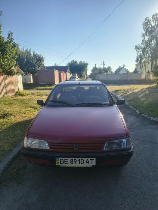 Продам Пежо 405.