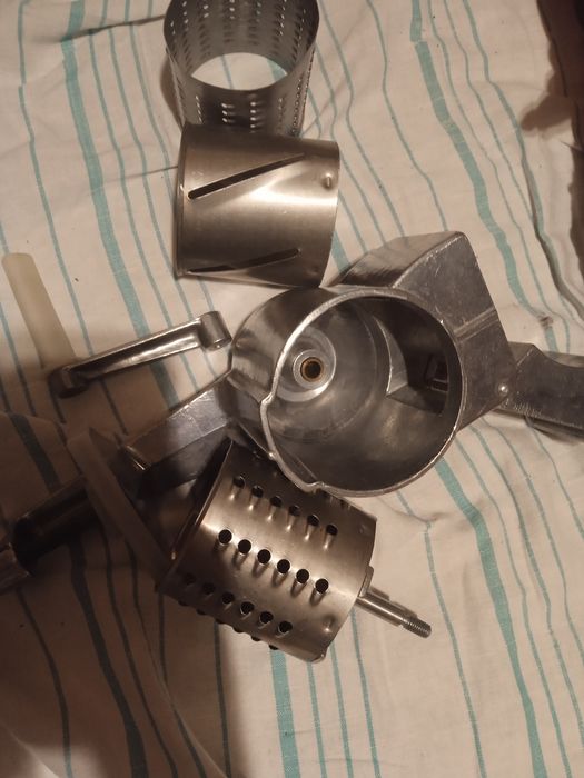 Овочерізка,шинковка, соковижималка новая производства СССР.