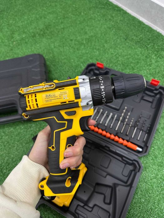 Ударний ШУРУПОКРУТ + набір інструментів в кейсі + 2 АКБ. Шуруповерт!